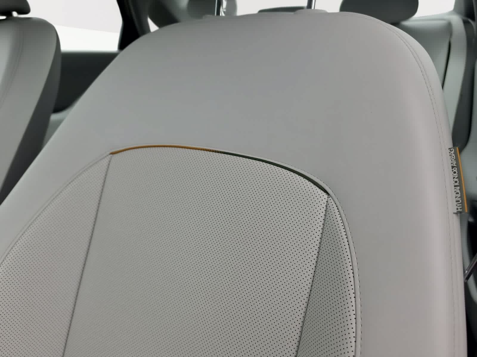 Used 2025 Hyundai Ioniq 6 SEL RWD image 27