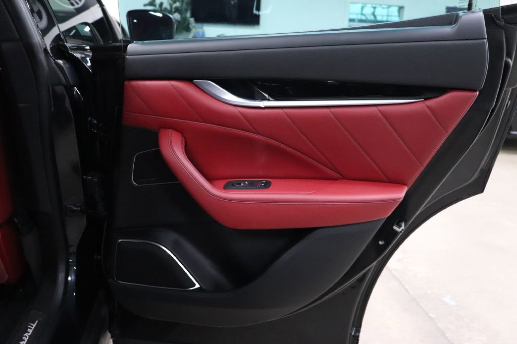 Used 2020 Maserati Levante GranSport image 18