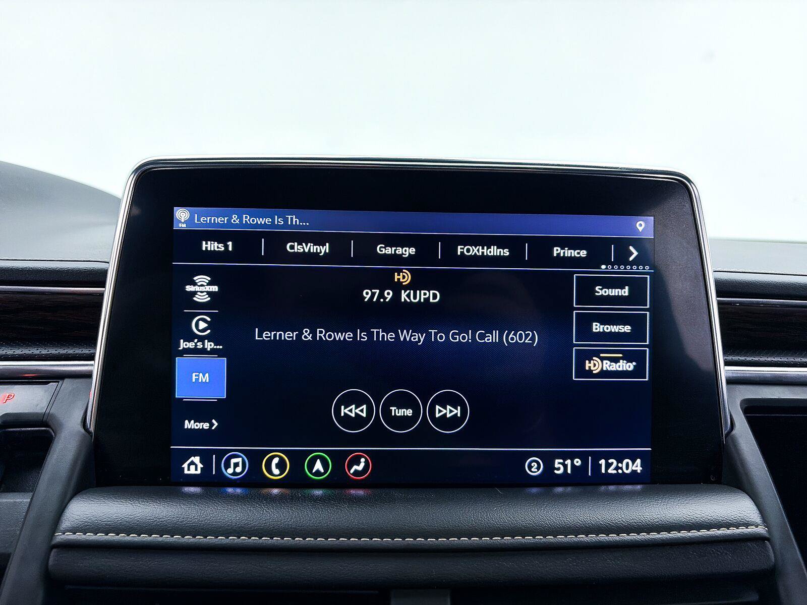 Used 2021 Chevrolet Tahoe Premier w/ Premium Package RWD image 29