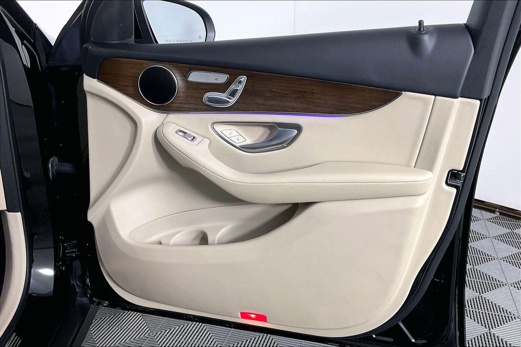 Certified 2022 Mercedes-Benz GLC 300 4MATIC image 16