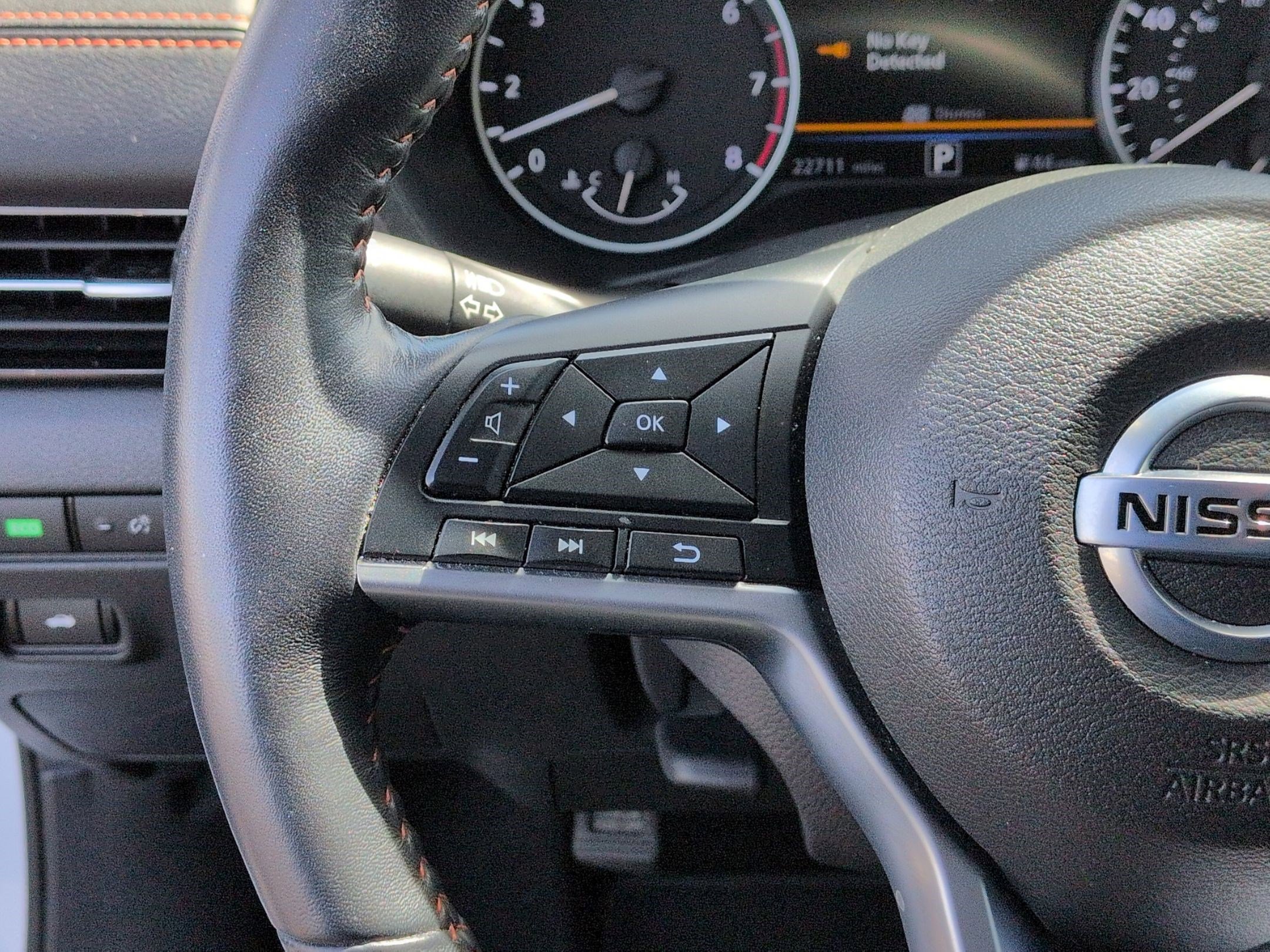 Used 2020 Nissan Sentra SR w/ Premium Package image 19