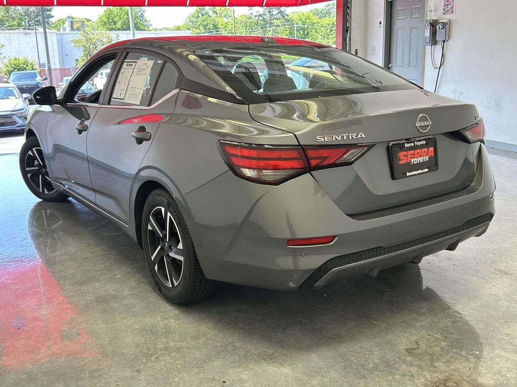 Used 2024 Nissan Sentra SV FWD image 5
