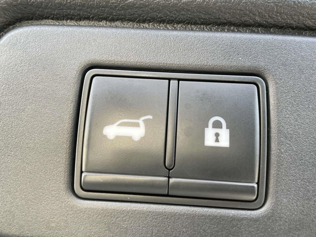 Used 2023 Nissan Pathfinder SL image 10