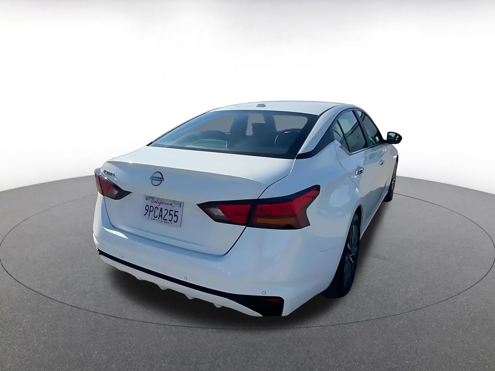 Used 2025 Nissan Altima 2.5 SV image 15