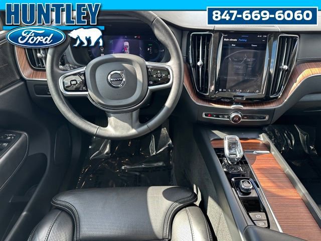 Used 2024 Volvo XC60 T8 Ultimate AWD/4WD image 19