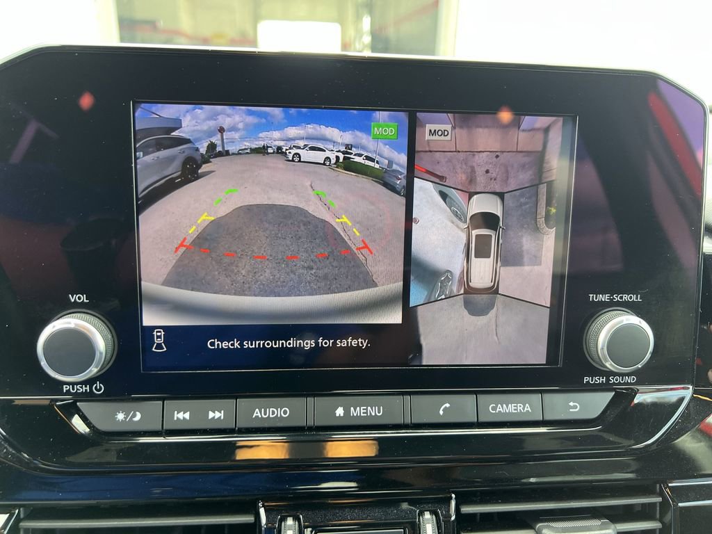Used 2023 Nissan Pathfinder Rock Creek AWD/4WD image 17