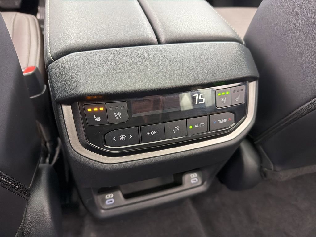 Used 2024 Lexus TX 350 AWD image 10