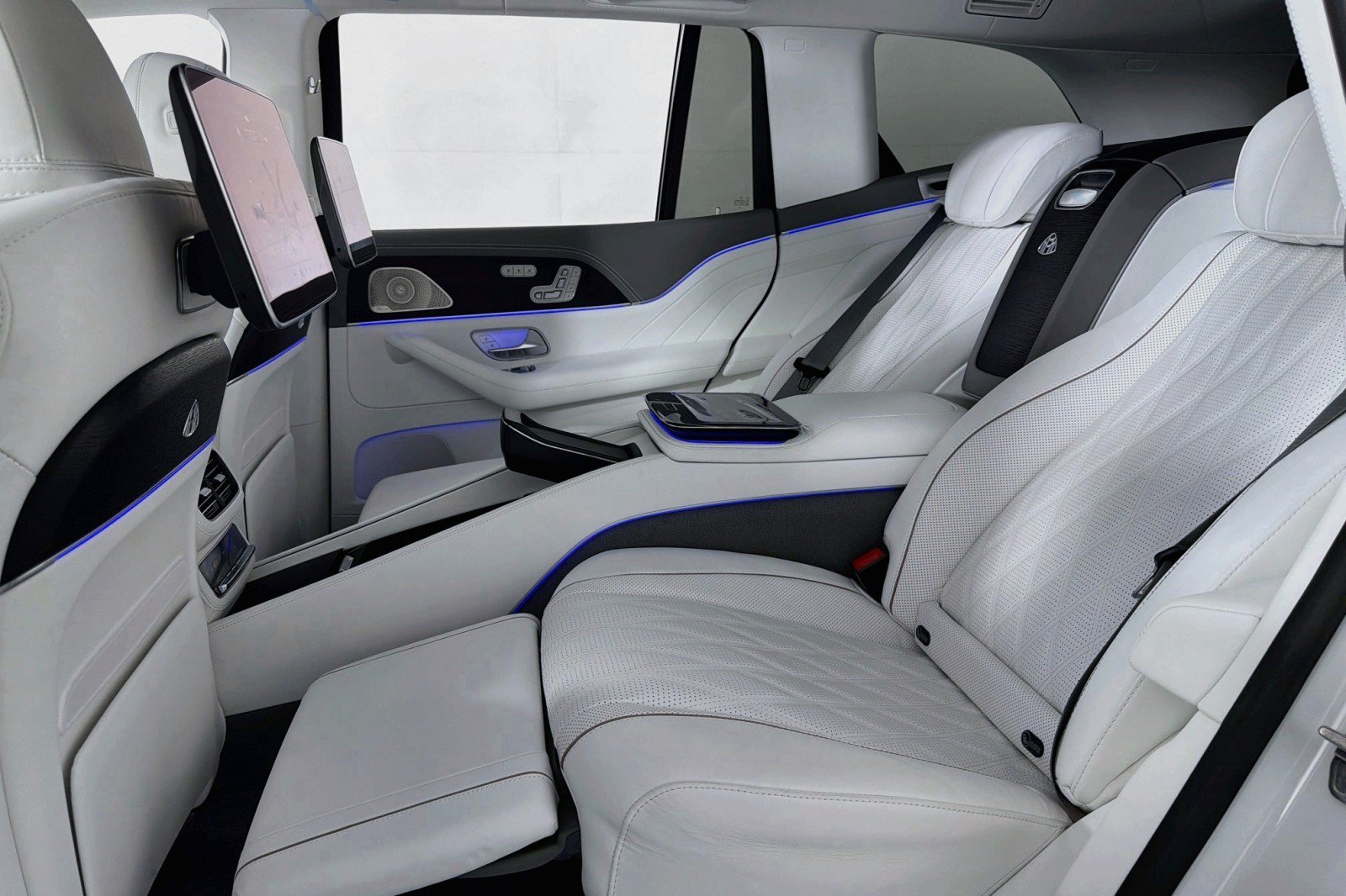 New 2026 Mercedes-Benz Maybach GLS 600 4MATIC image 10