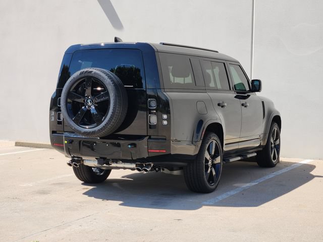 Used 2025 Land Rover Defender 130 V8 AWD/4WD image 4