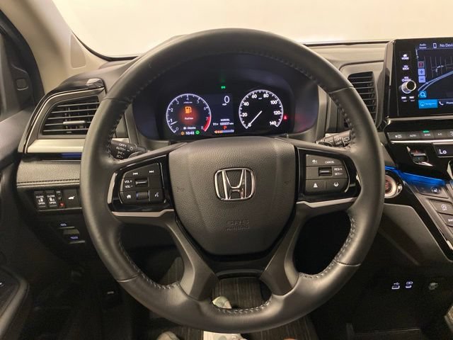 Used 2025 Honda Odyssey Touring image 17