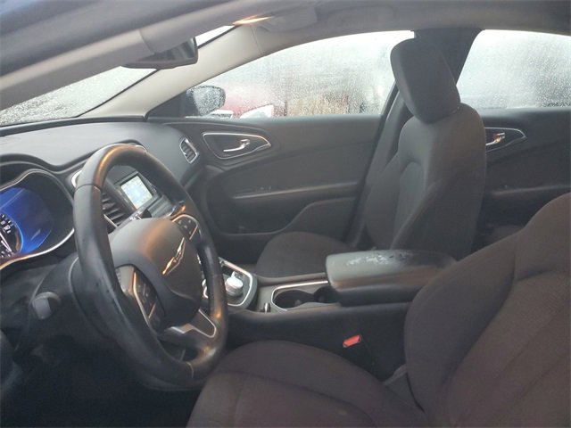 Used 2015 Chrysler 200 Limited w/ Convenience Group image 11