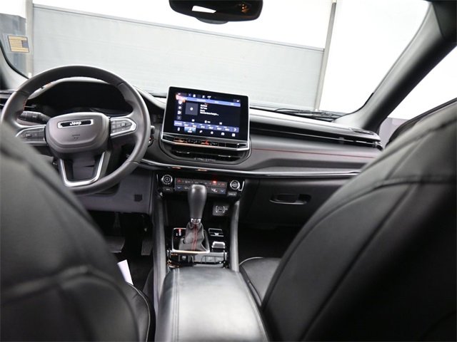 Used 2024 Jeep Compass Trailhawk image 15