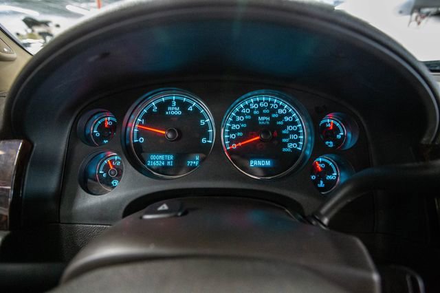Used 2011 GMC Yukon XL Denali AWD/4WD image 4