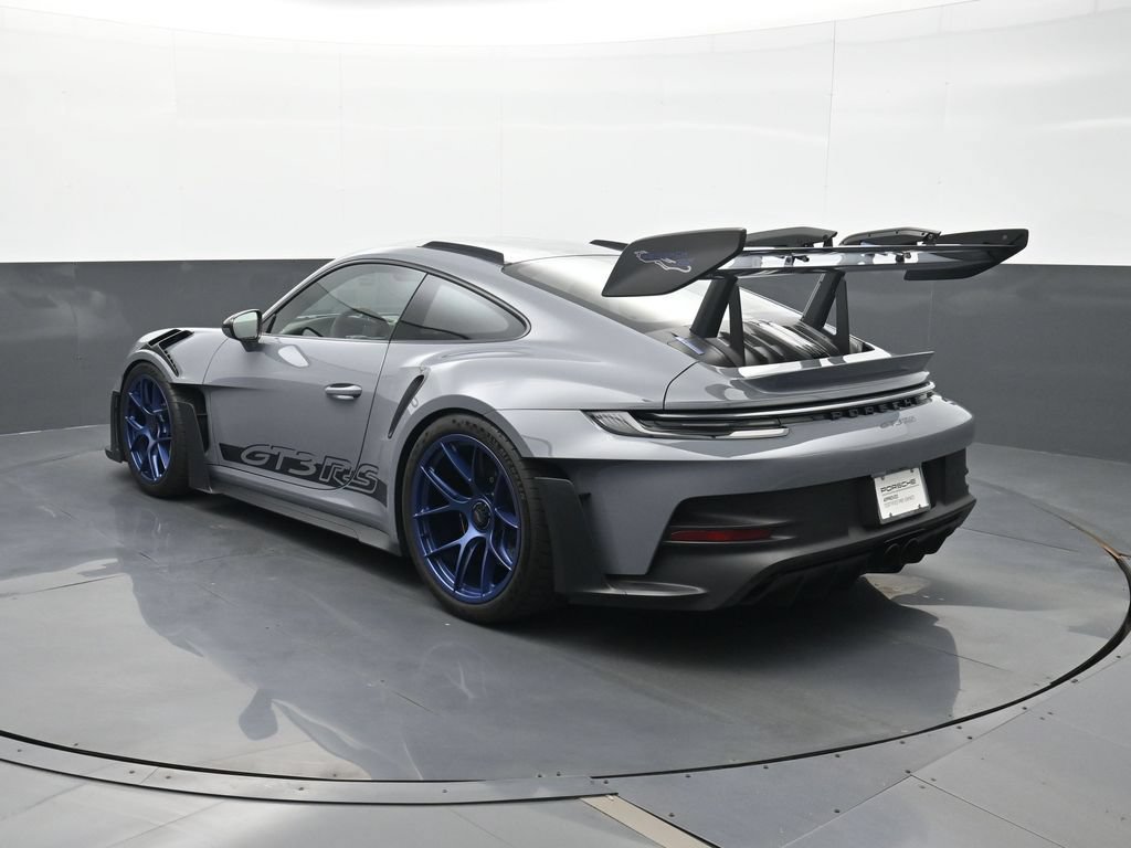 Certified 2025 Porsche 911 GT3 RS RWD image 3