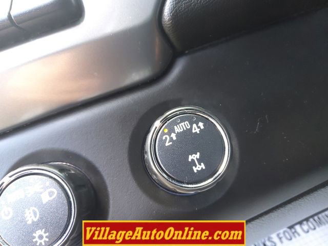 Used 2018 Chevrolet Suburban Premier AWD/4WD image 17