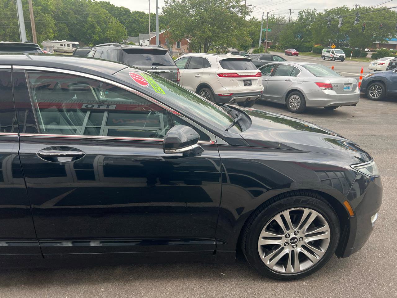 Used 2013 Lincoln MKZ FWD image 8