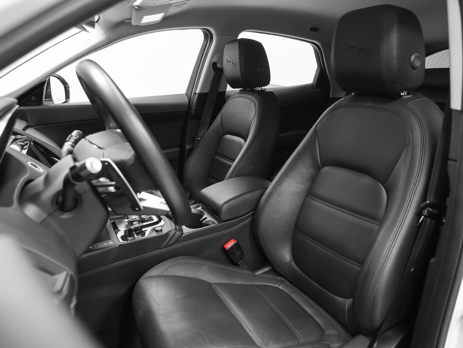 Used 2021 Jaguar E-PACE SE AWD/4WD image 5