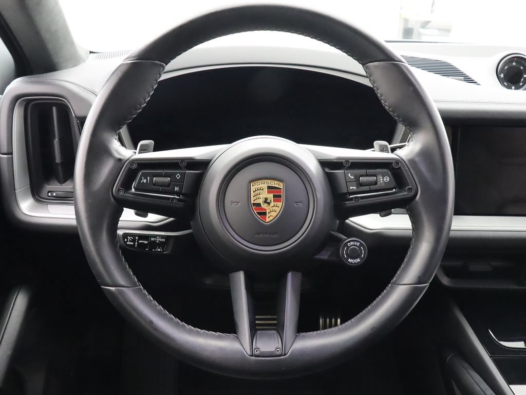 Used 2024 Porsche Cayenne Coupe w/ Premium Package Plus AWD/4WD image 17