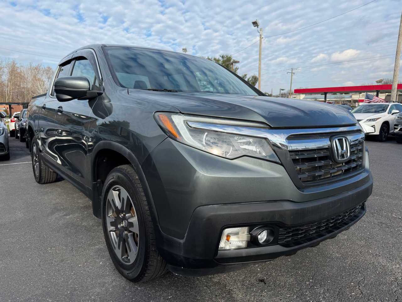 Used 2017 Honda Ridgeline RTL-T image 3