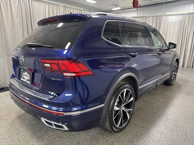 Used 2022 Volkswagen Tiguan SEL R-Line image 4