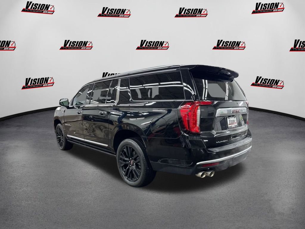 Used 2024 GMC Yukon XL Denali image 7