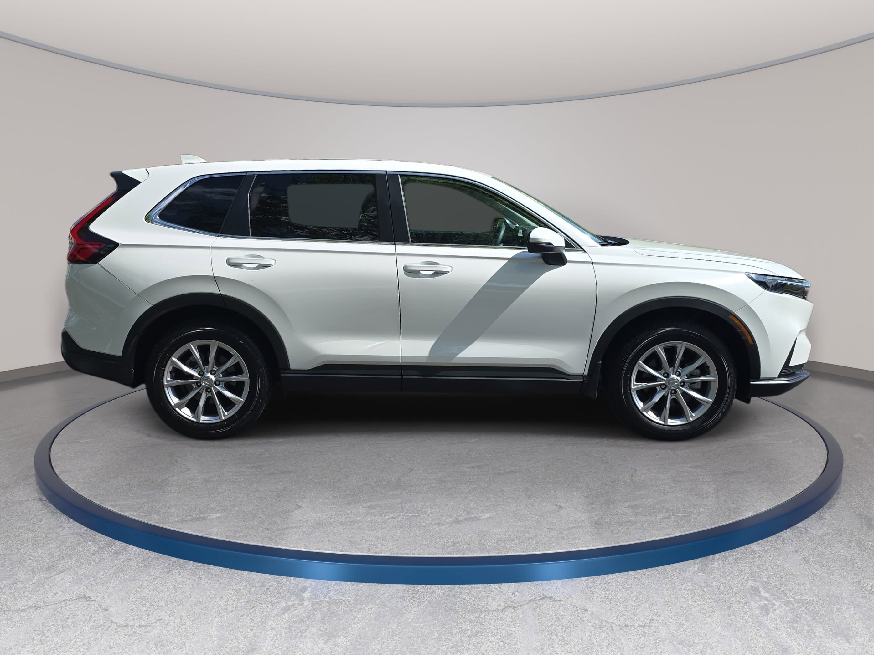 Used 2024 Honda CR-V EX image 4