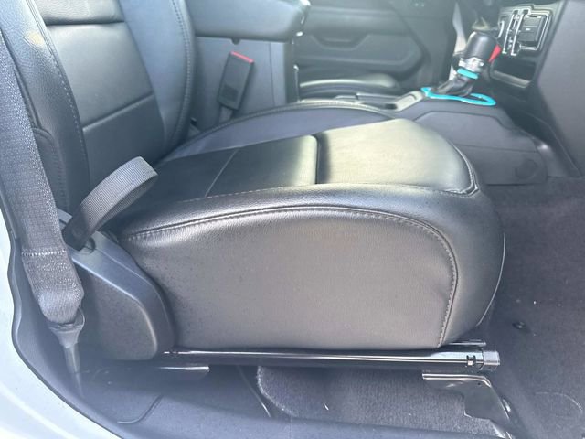 Used 2023 Jeep Wrangler Altitude image 17