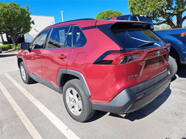 Used 2019 Toyota RAV4 XLE image 4