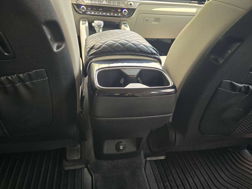 Used 2024 Kia Telluride EX w/ EX Captain's Chair Package FWD image 24