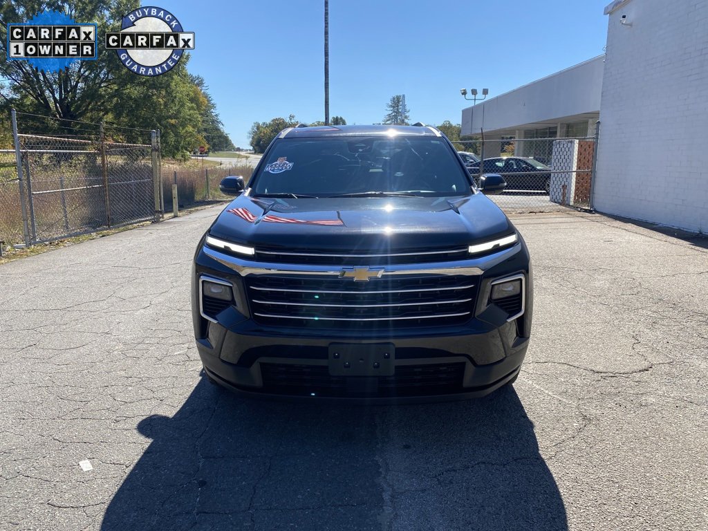 Used 2025 Chevrolet Traverse LT image 7