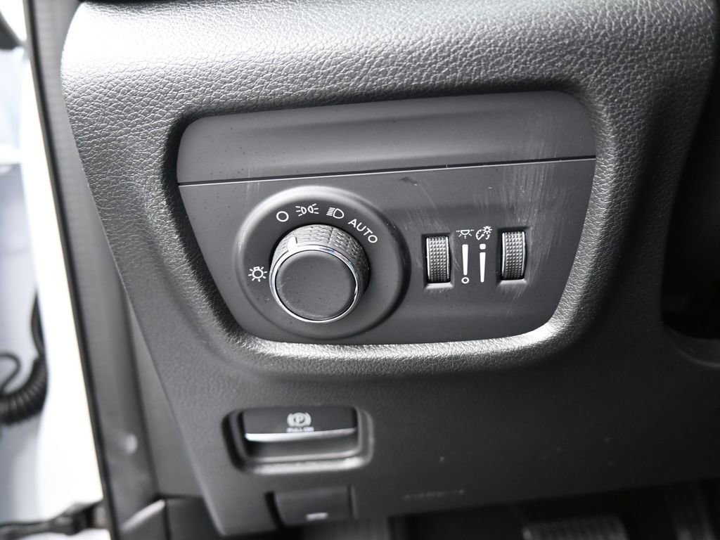 New 2026 Jeep Grand Cherokee L Laredo image 26