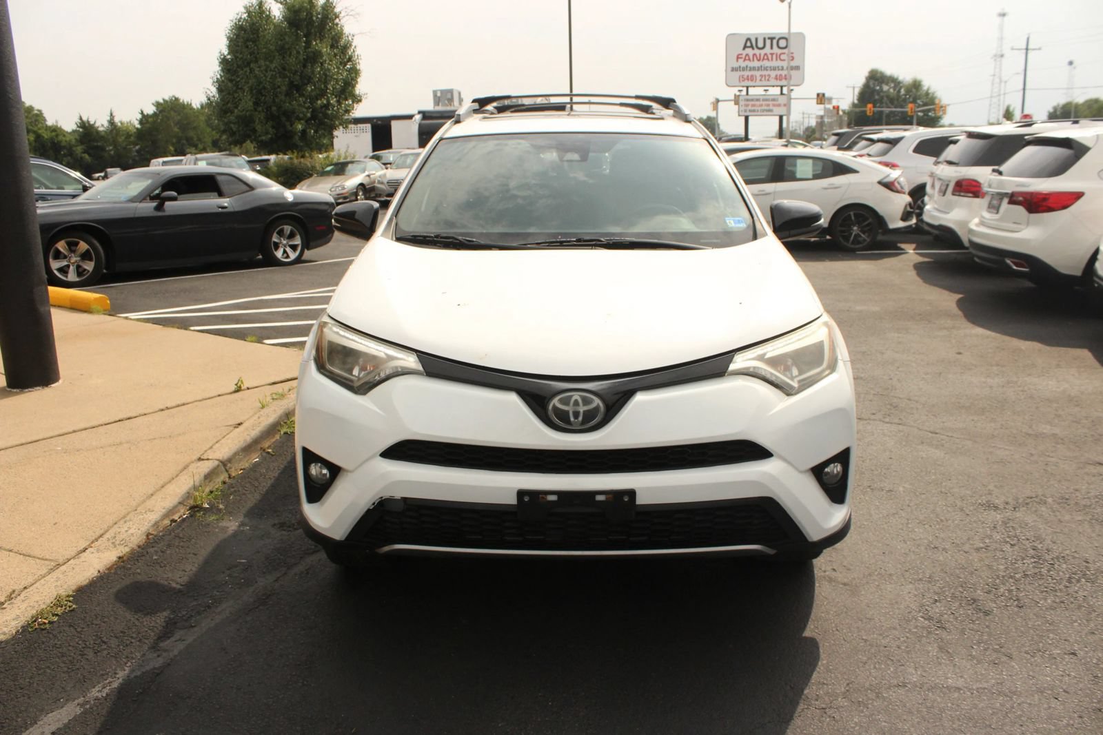 Used 2014 Toyota RAV4 XLE AWD/4WD image 11