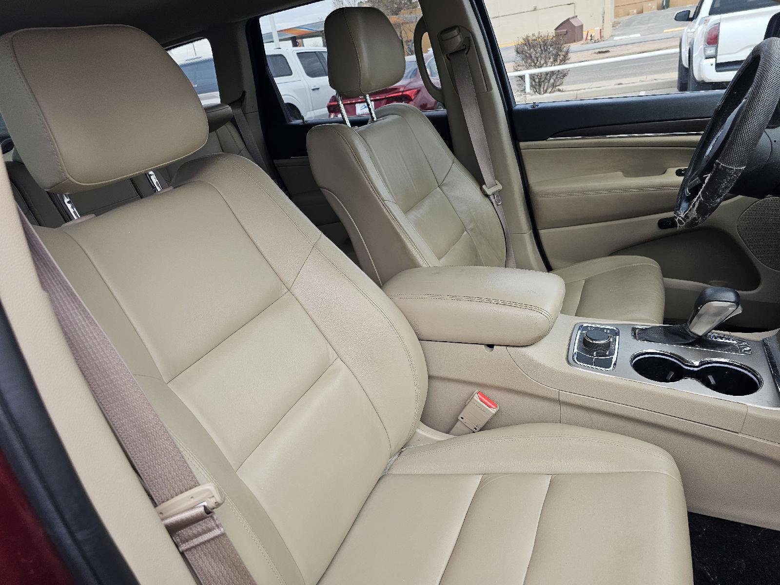 Used 2017 Jeep Grand Cherokee Limited image 17