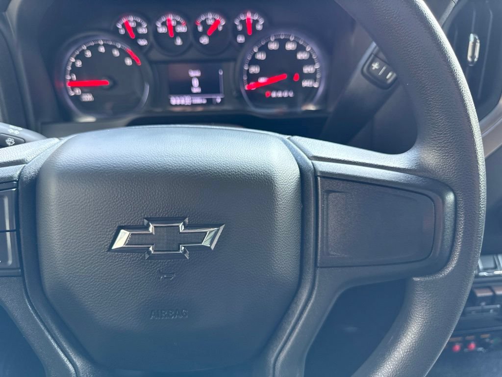 Used 2025 Chevrolet Silverado 2500 Custom w/ Custom Value Package AWD/4WD image 33