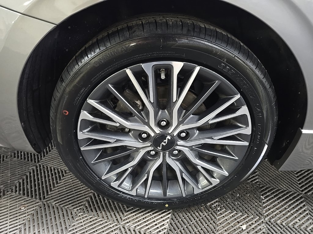 Used 2024 Kia Forte GT-Line w/ GT-Line Premium Package FWD image 14