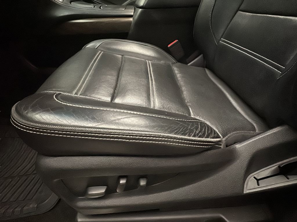 Used 2018 GMC Yukon Denali w/ Open Road Package AWD/4WD image 10