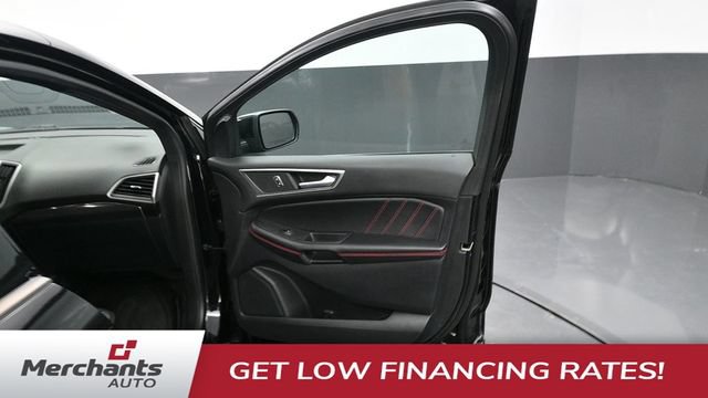 Used 2022 Ford Edge ST-Line w/ Class II Trailer Tow Package AWD/4WD image 14