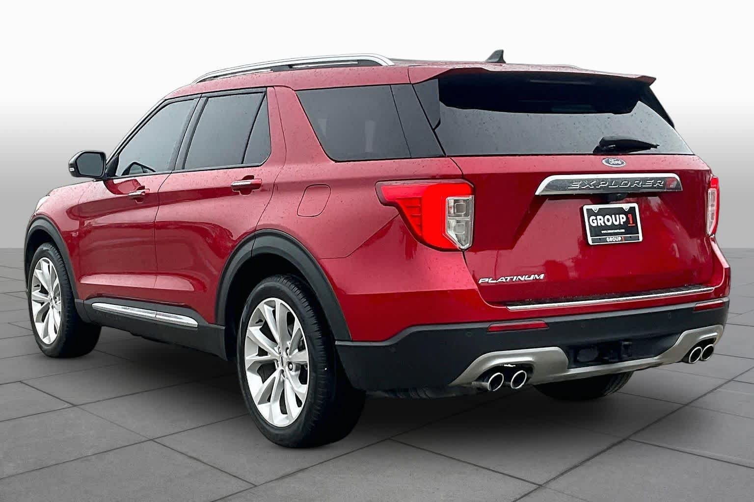 Used 2021 Ford Explorer Platinum w/ Premium Technology Package RWD image 12