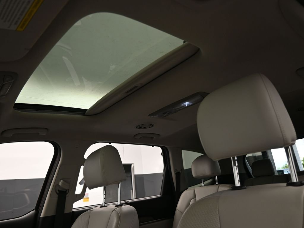 Used 2022 Kia Telluride EX w/ EX Premium Package image 11