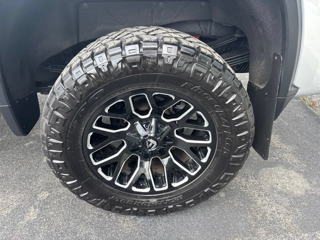 Used 2020 Chevrolet Silverado 3500 LT w/ All Star Edition AWD/4WD image 11