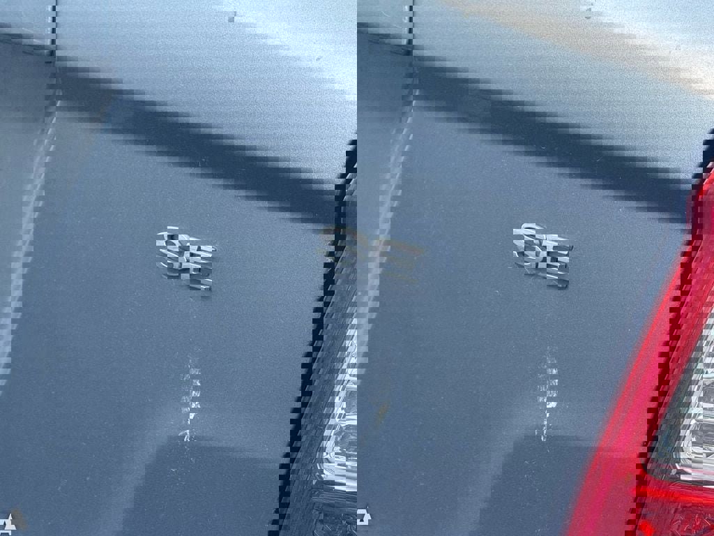 Used 2011 Ford Fusion SE image 11