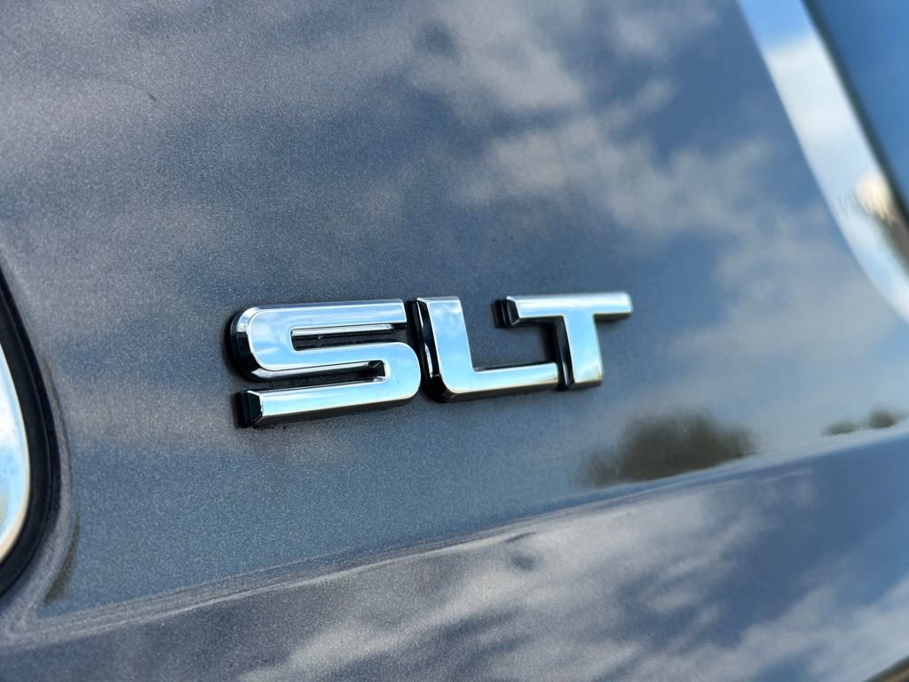 Used 2017 GMC Yukon SLT w/ Premium Edition image 35