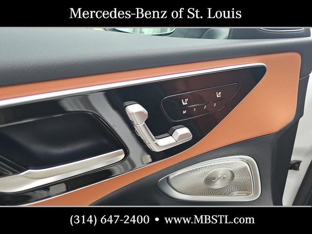 New 2026 Mercedes-Benz C 300 4MATIC Sedan image 18