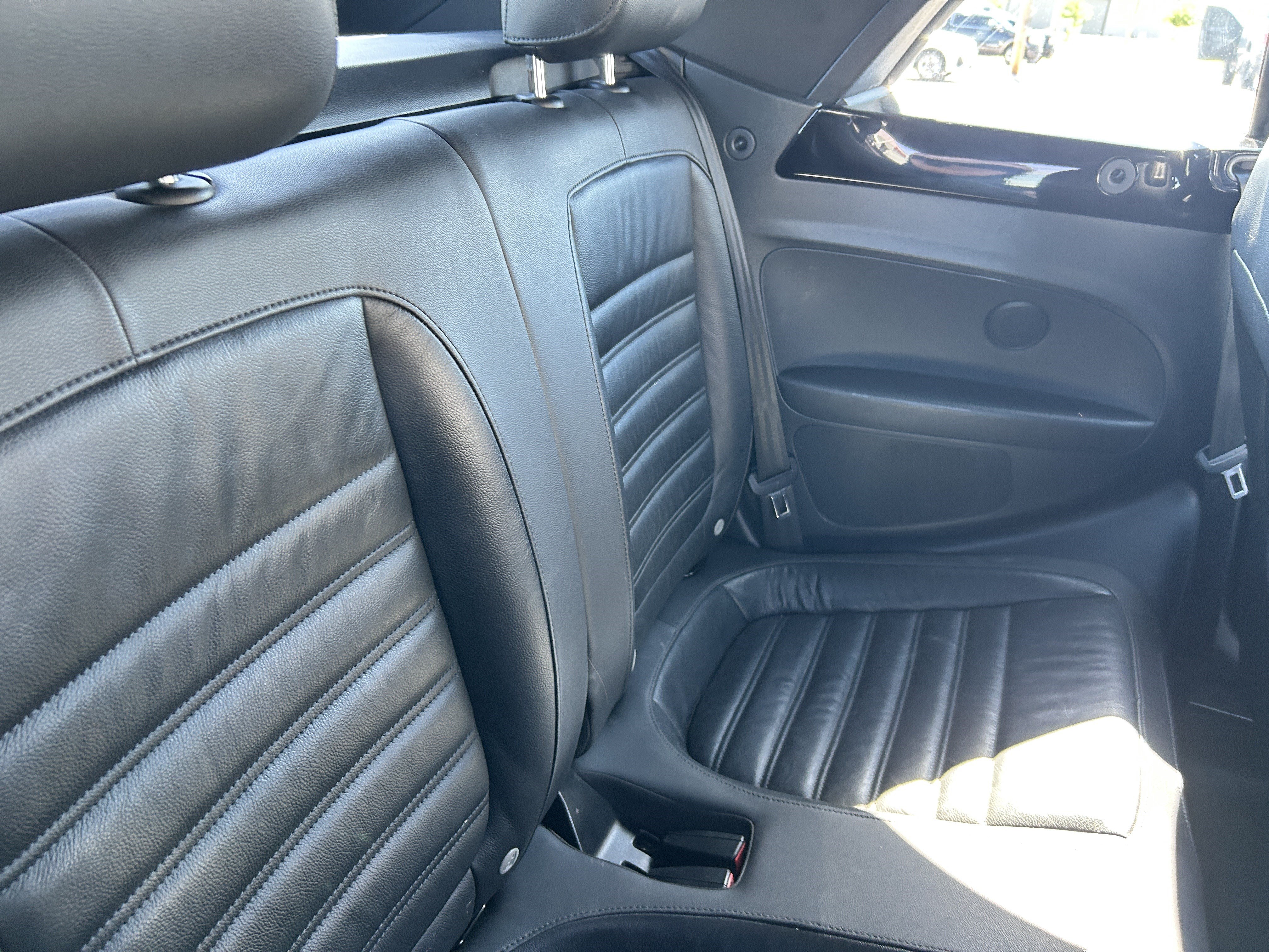 Used 2014 Volkswagen Beetle R-Line FWD image 11