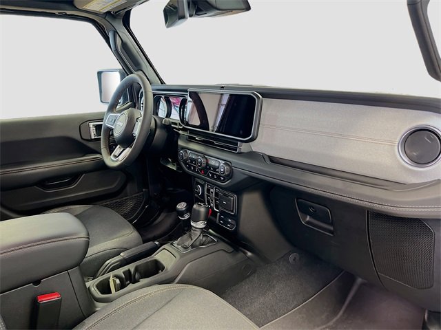 Used 2024 Jeep Wrangler Sahara w/ Technology Group image 33