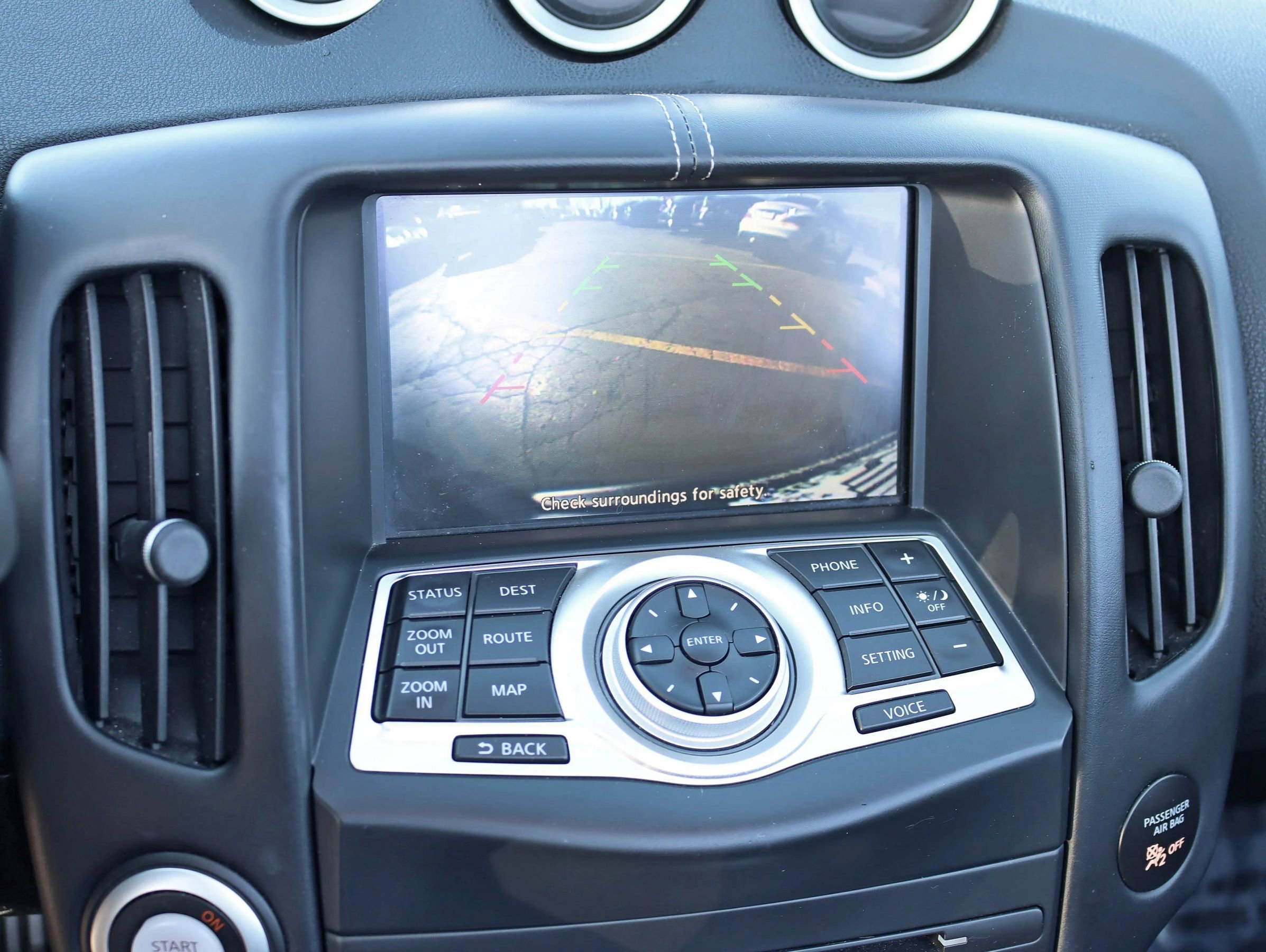 Used 2013 Nissan 370Z Touring RWD image 23