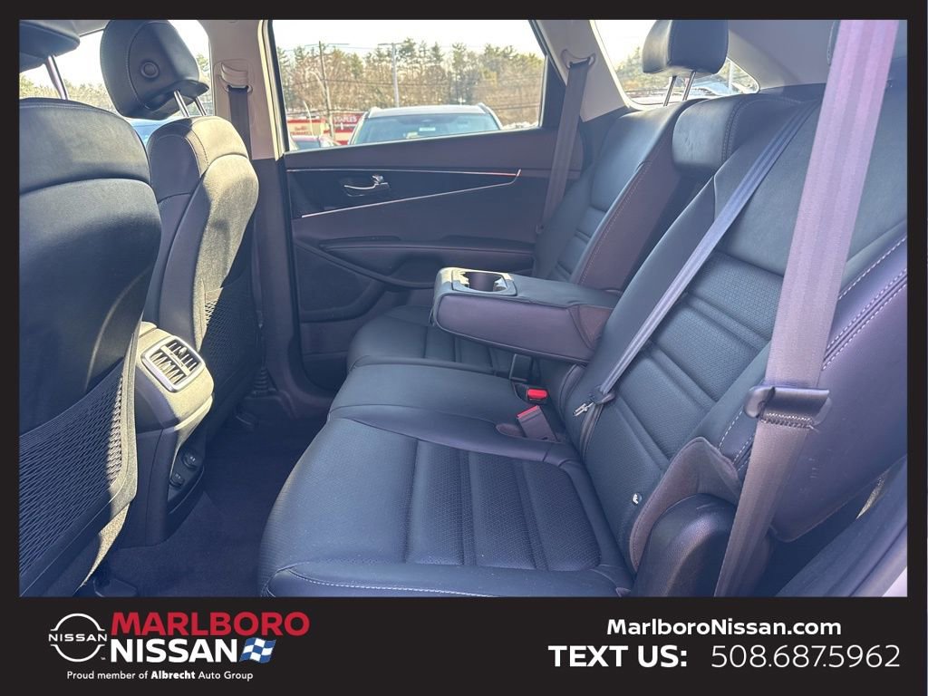 Used 2017 Kia Sorento LX w/ LX Convenience Package image 15
