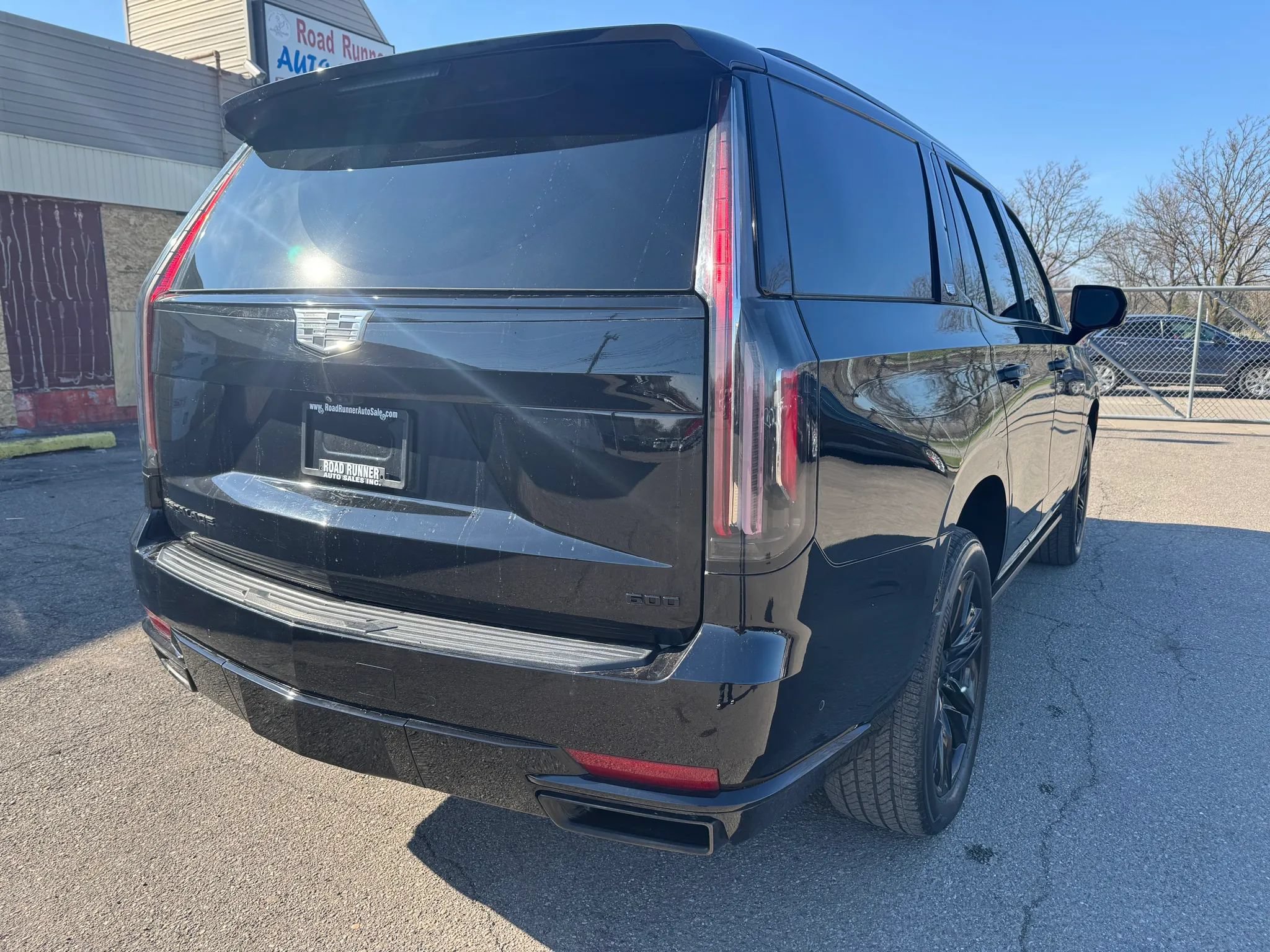 Used 2023 Cadillac Escalade Sport Platinum AWD/4WD image 7