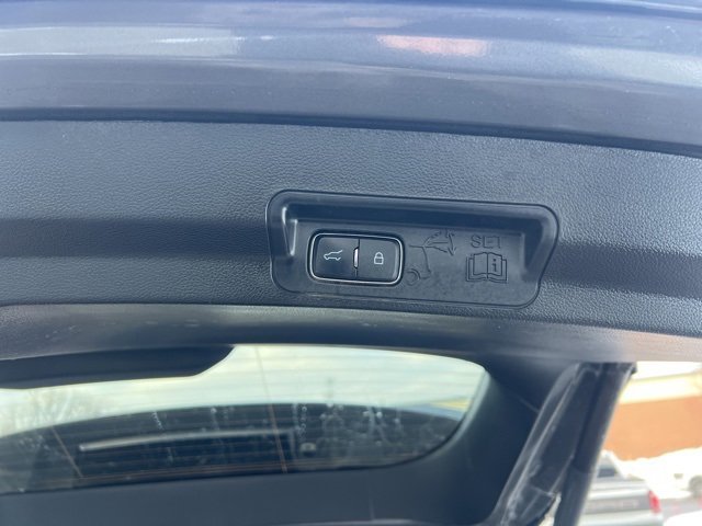 Used 2023 Ford Explorer ST-Line w/ Class IV Trailer Tow Package image 16