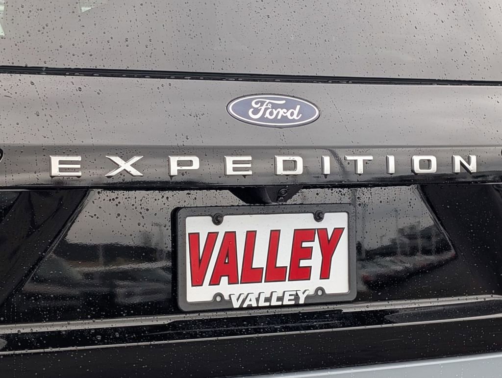 New 2026 Ford Expedition Platinum w/ Platinum Ultimate Package AWD/4WD image 15